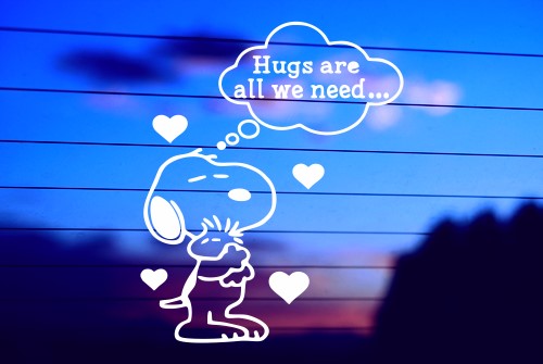 SNOOPY – HUGS ARE ALL WE NEED CAR DECAL STICKER